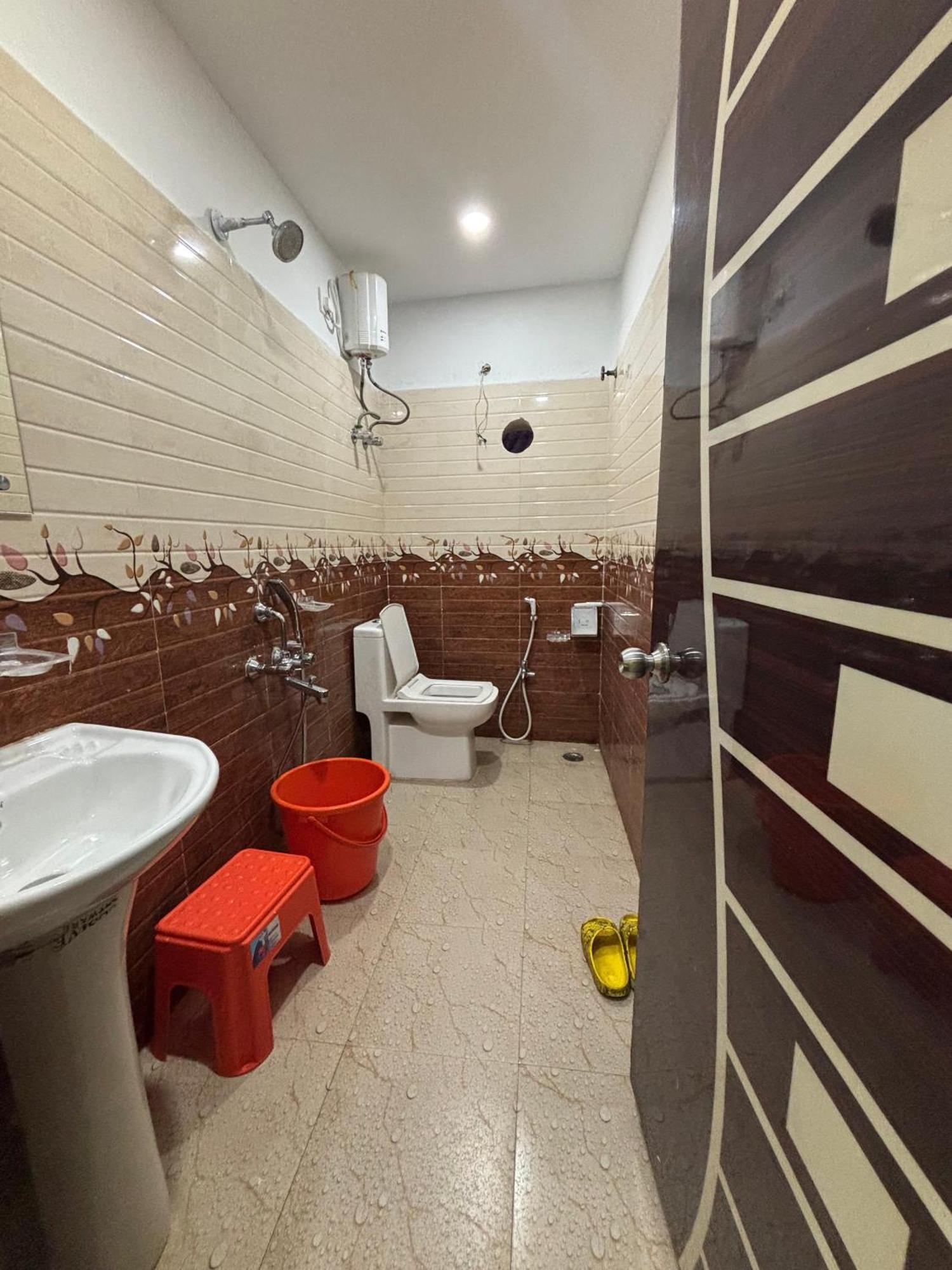 Hotel O Marquis Guest House كولكاتا المظهر الخارجي الصورة